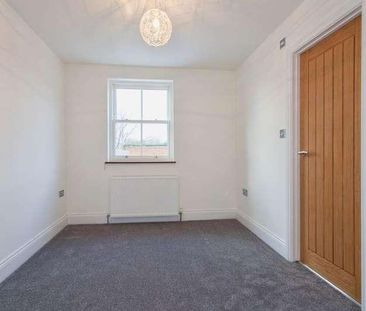 Station Road, Twyford, RG10 - Photo 1