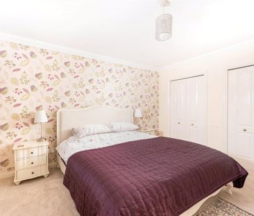 4 bedroom detached house to rent - Photo 5