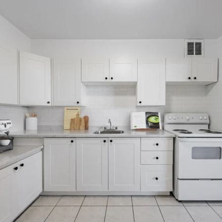 Harbourview Apartments - Photo 3