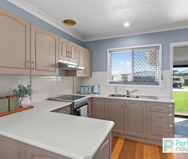 7 Southview Street, TAMWORTH NSW 2340 - Photo 2