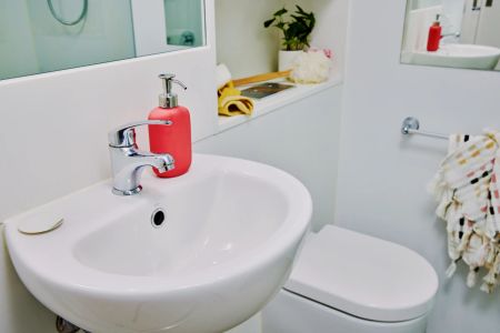 Signature Plus Studio Apartment-Double Bed with Standard View with Balcony - Photo 5