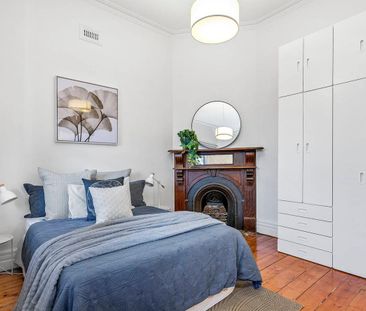 Register to Inspect // Classic Style meets Contemporary Class - Photo 6