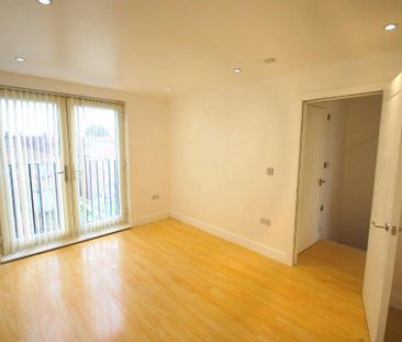 1 bedroom in a house share to rent - Photo 6