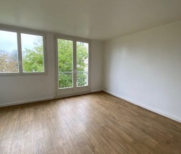 Studio à louer, 1 pièce - Rueil-Malmaison 92500 - Photo 2