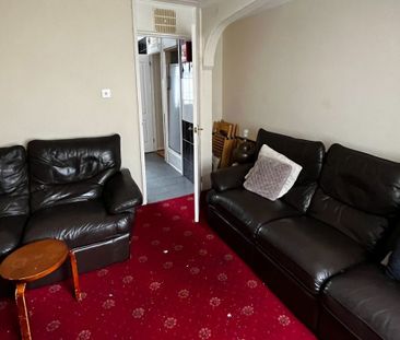 £406 p/w (£1,759 pcm) - Photo 1