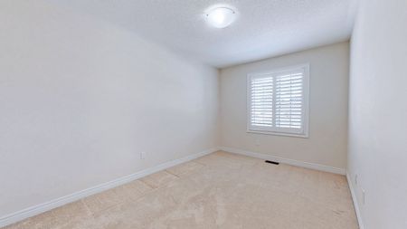 For Lease - 1022 Byron Street, Whitby, Ontario - Photo 5