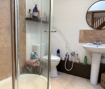 64 Cardigan Lane, Leeds - Photo 3