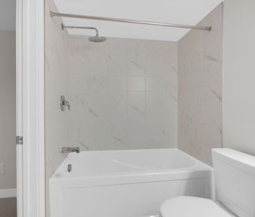 For Lease - 734 Haflinger Row, Stittsville - Munster - Richmond, On... - Photo 2