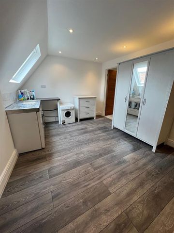 Brent Street, NW4 4DH, Hendon - Photo 5