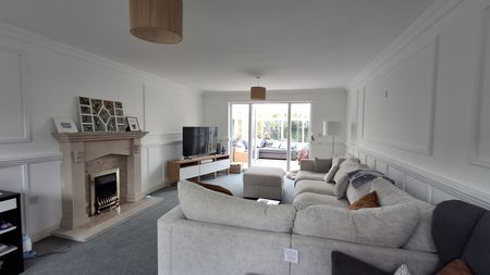 Lime Close, Sleaford, Ruskington - Photo 2