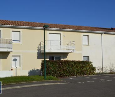 Location Appartement 2 pièces 46m² LUCON 85400 - Photo 2