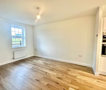 3 bedroom Three Bedroom Semi Detached Home to rent - Photo 1