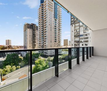 Stylish One-Bedroom Apartment in Prime Location – 7th Floor of the ... - Photo 5