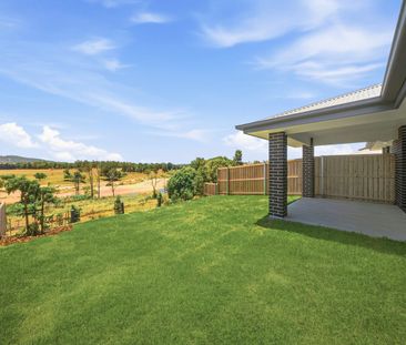 Stunning Four Bedroom Home - Ducted Air-Con, Alfresco, Picturesque ... - Photo 4