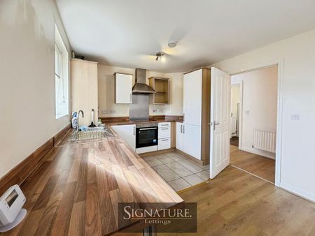 2 bedroom flat to rent - Photo 2