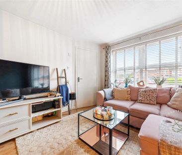 2 Bedroom House - Terraced - Photo 1