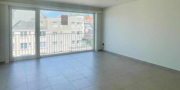 Appartement te huur in Koksijde voor € 899 met 2 slaapkamers - Photo 1
