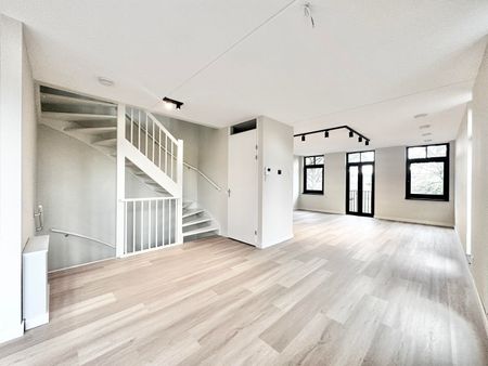 Appartement te huur: Kometensingel 90-B 1033 BX Amsterdam - Photo 2