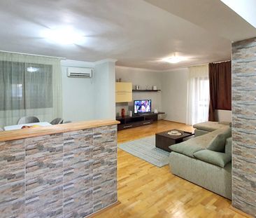 Apartament de inchiriat in Ploiesti, zona Ultracentrala - Fotografie 1
