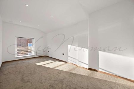 Ac Court, Harvest Lane, Thames Ditton, KT7 - Photo 2