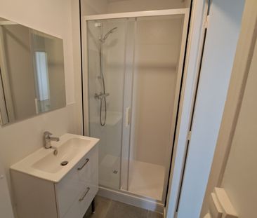 Location Appartement 2 pièces 27m² - Photo 3