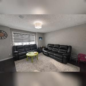 South Fort Fort Sask 3 Bed 2.5 Bath Townhouse - Photo 2