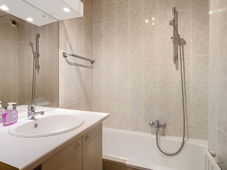 Gezellig 1-slaapkamerappartement in het centrum van Leuven! - Photo 5