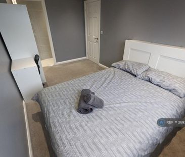 1 bedroom in a house share to rent - Photo 4