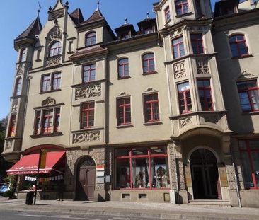 Plauen: 2-Zimmer-DG-Wohnung mit Wannenbad und Laminat, ab November ... - Photo 1