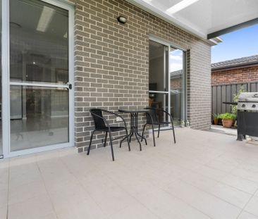 Modern Home - Photo 3