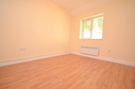 1 bedroom bungalow to rent - Photo 2