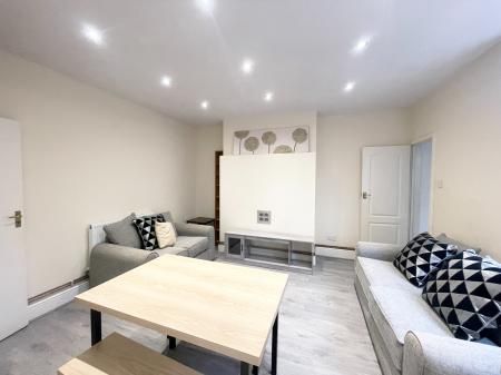 Railton Avenue, Whalley Range, Manchester, M16 - Photo 3