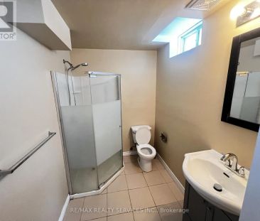 7 GLENGOWAN STREET - Photo 1