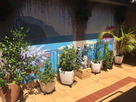 Broadbeach Waters - Photo 5