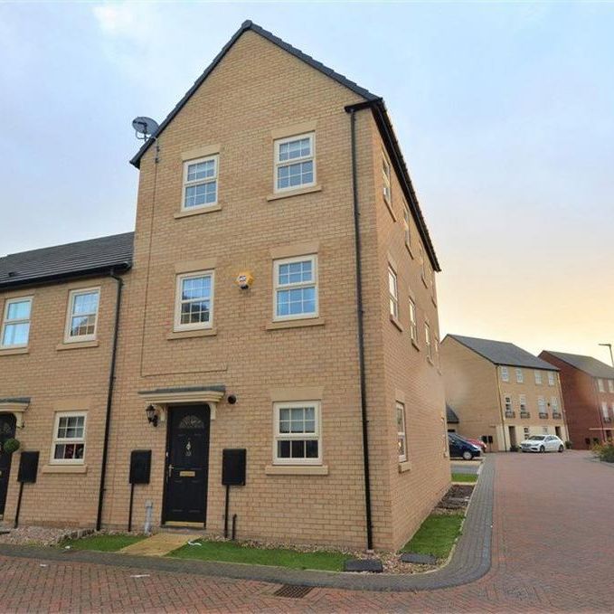 2 bedroom townhouse to rent - Photo 1