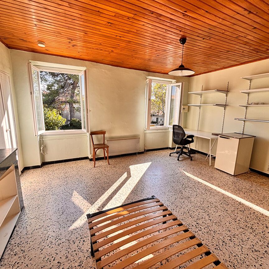 NIMES SAINT CESAIRE STUDIO ETUDIANT, - Photo 1