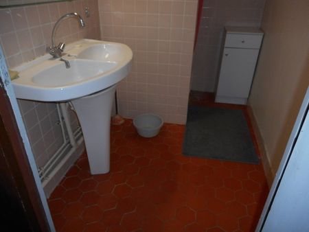 T1 - Photo 5