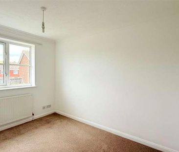 Moray Walk, Hailsham, East Sussex, BN27 - Photo 2