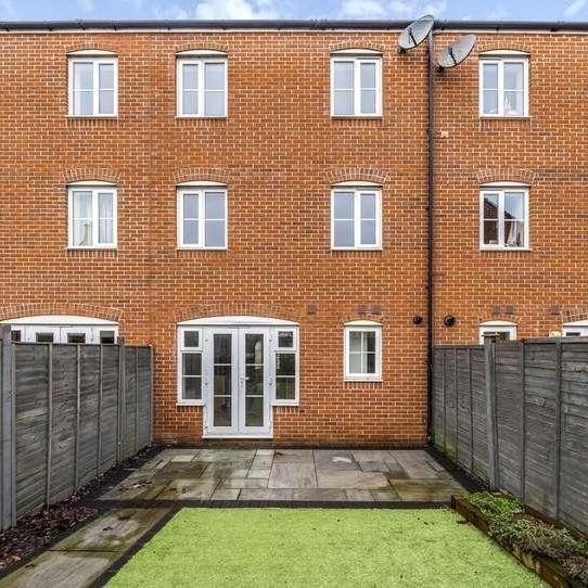 Melrose Walk, Tewkesbury, Gloucestershire, GL20 - Photo 1