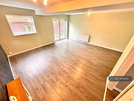 3 bedroom terraced house to rent - Photo 1