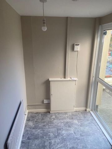 11 Larch Grove, Newtownabbey, BT36 5QN - Photo 4