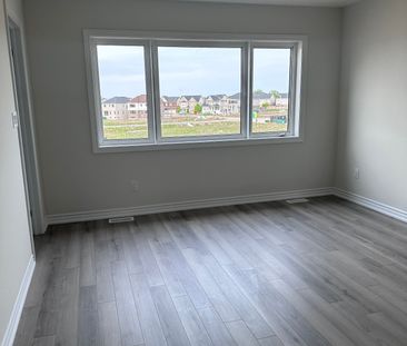 For Lease - 13 Rochester Drive, Barrie, Ontario - Photo 1