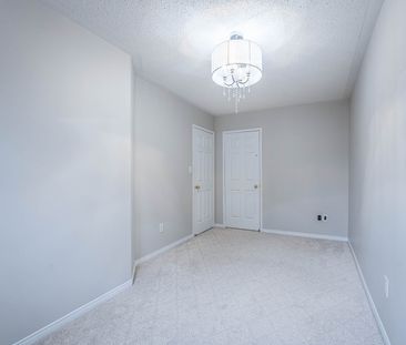 For Lease - 5195 Angel Stone Drive, Mississauga, Ontario - Photo 3
