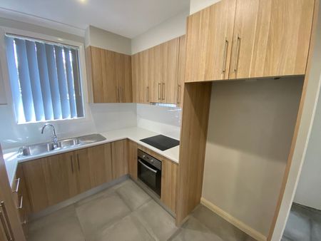 IN THE HEART OF SMITHFIELD! - Photo 3