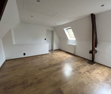 WONING MET 3 SLAAPKAMERS, BINNENKOER EN BIJGEBOUW TE MERKEM - Foto 5