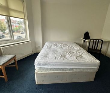 Room in a Shared House, Hendale Avenue, NW4 - Photo 4