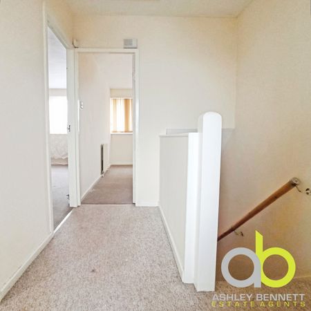 Bryon Gardens, Tilbury, rm18 - Photo 4