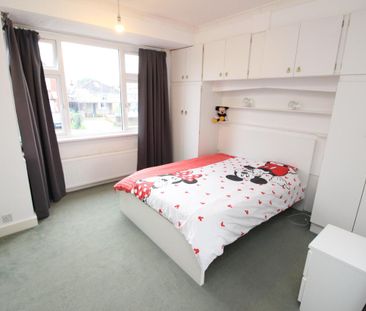 Boscombe Road, Worcester Park - Photo 2