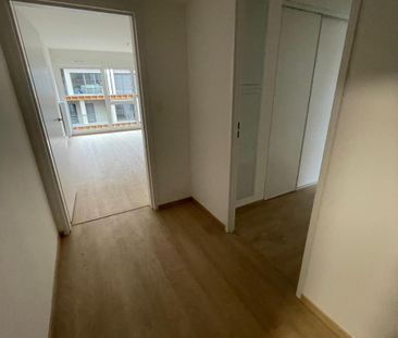 Location Appartement 3 pièces 68m² CHAMBRAY LES TOURS 37170 - Photo 3