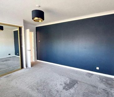 3 bedroom detached house to rent - Photo 3